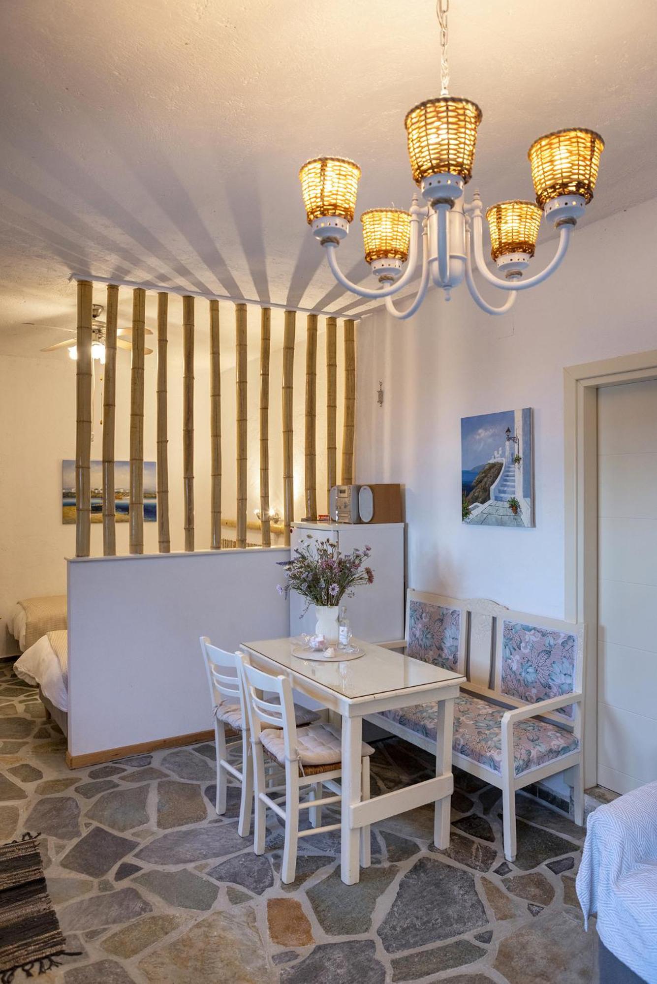 Aegean View - Seaside Apartment In Syros Azolimnos Extérieur photo