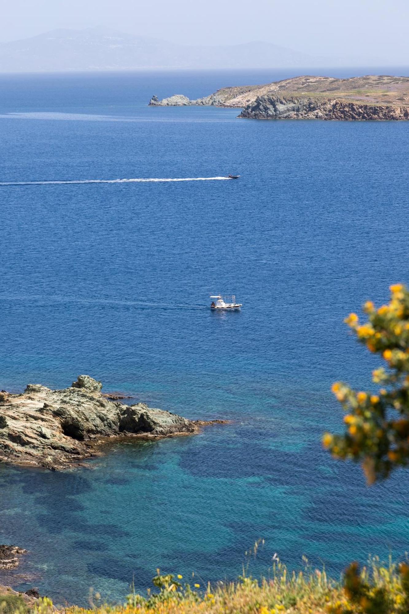Aegean View - Seaside Apartment In Syros Azolimnos Extérieur photo